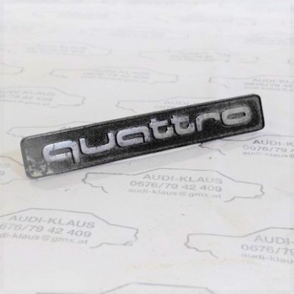 Audi 80/90/Coupé Typ 81/85, Emblem Kühlergrill Chrom "quattro", 853853736B