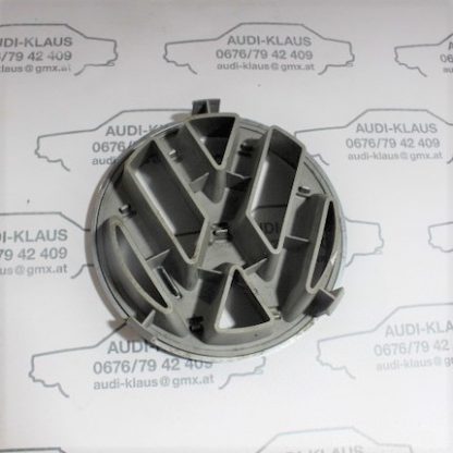 VW/Golf/3/Vento/Polo/6N/Bus/T4/Passat 35i VW-Zeichen für Kühlergrill Chrom 3A0853601 – Bild 2