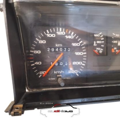 Audi 90/Coupé/Typ 85 Quattro 5-Zylinder Kombiinstrument 81117434 – Bild 3