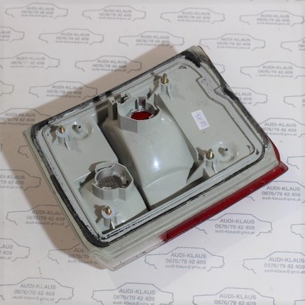 Audi 80/B3 Rückleuchte links innen 893945093G – Bild 2