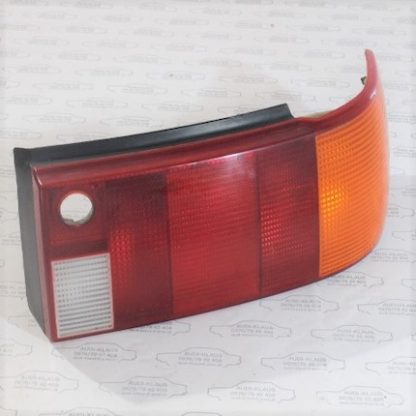 Audi 80/Coupé/Typ 89 Seima Rücklicht rechts 895945096
