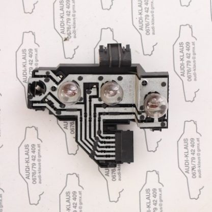 Audi A4/B5 FL Lampenträger Rücklicht rechts 28998015