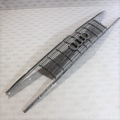 Audi 100/200/5000 Typ 43 Kühlergrill 431853655A