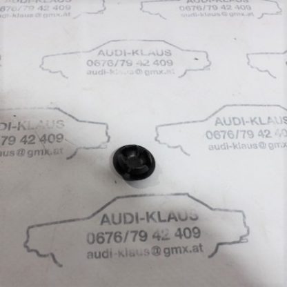 VW Golf/Cabrio/Vento/3 Stopfen Neu 1H0837798 – Bild 2