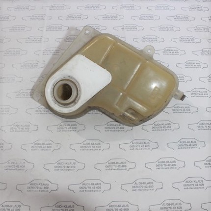 Audi A4/B5 Kühlmittelbehälter 8D0121407