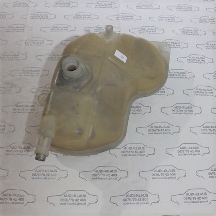 Audi A4/B5 Kühlmittelbehälter 8D0121407 – Bild 2