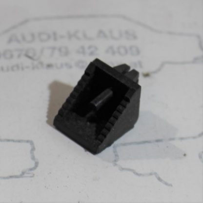 Audi 100/200/Typ 43 Klammer Karosserie 433867297