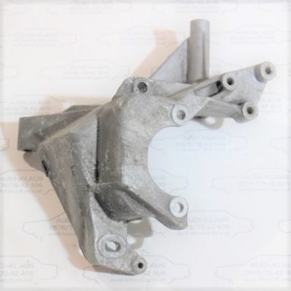 Audi 100/A6/C4 Halter Servopumpe 054145523G