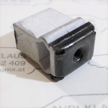 VW Passat 35i/B4 Halter für Kühler NEU 3A0121367