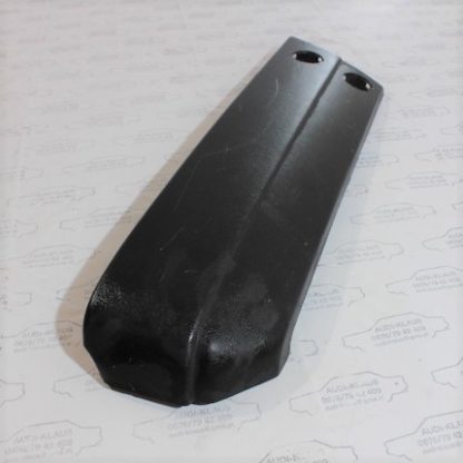 Audi 100/Typ 43 Stoßstangenecke links 431807123