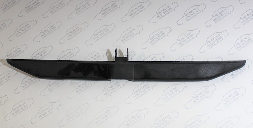 VW Passat/B2 Griffleiste Heckklappe NOS 321827577A