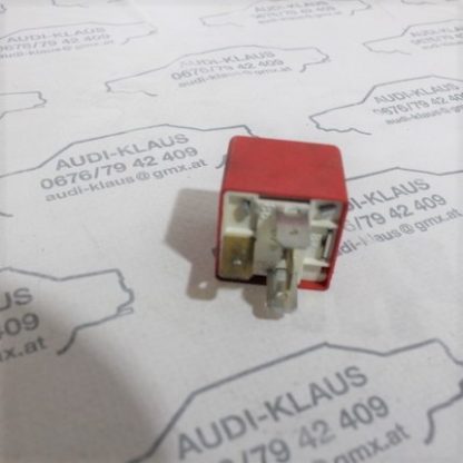 Audi 80/B3/B4/100/A6/C4/A4/B5 Relais 206 Drehzahlanhebung 431951253F – Bild 2