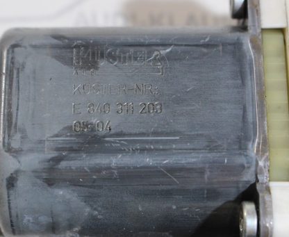 Audi A3/8P Fensterhebermotor rechts hinten 8P4959802B – Bild 3