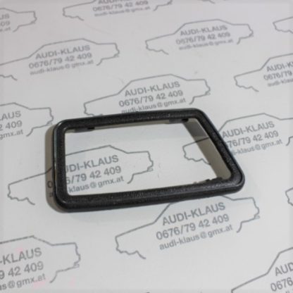 VW Passat/Santana 32B Abdeckung Türverkleidung rechts schwarz/Chrom 321837248