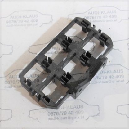 Audi 100/S4/A6/S6/C4/A4/S4/8E/V8/D11/A8/S8/D2 Relaisträger 4A0937503