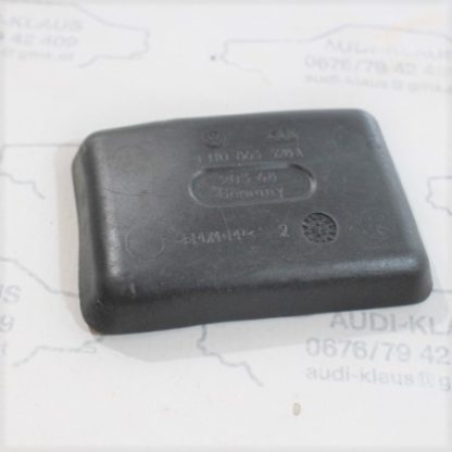 VW Golf 3/Cabrio/Vento Gummimatte für Mittelkonsole 1H0863328A – Bild 2