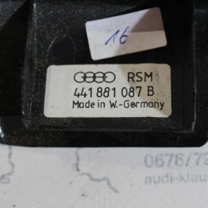 Audi V8/D11 Sitzabdeckung rechts 441881087B – Bild 3