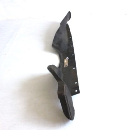 Vw Passat/B1/Audi 80/B1 Kotflügelaufnahme links NEU 953642-3 Nachbau!