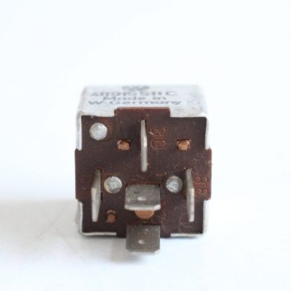 Porsche/Audi/Vw Relais für Abblendlicht und Lichthupe 411915511C – Bild 2