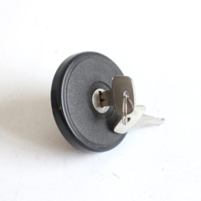 Vw Caddy/1 Tankdeckel mit 2 Schlüssel NOS 147201551 – Bild 2