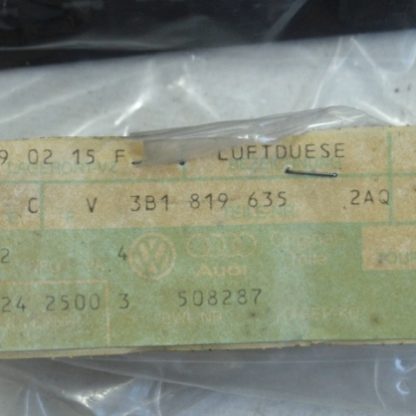 Vw Passat/B5 Luftdüse NOS 3B1819635 – Bild 3