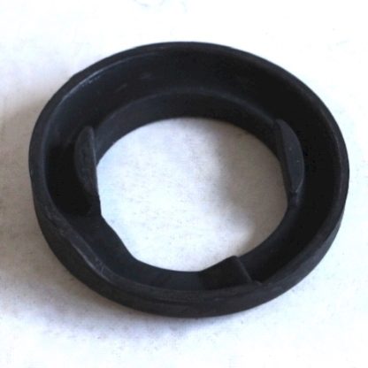 Vw Bus/T3 Syncro Unterlage für Schraubenfeder vorne NOS 251411211A – Bild 2