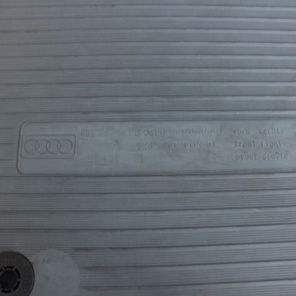 Audi A6/4B Fußmatte rechts vorne Grün NOS 4B1061501B
