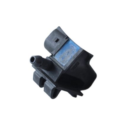 Audi A6/4B/RS4/S4/A4/B5 Spritzdüse beheizbar rechts 8D0955988A
