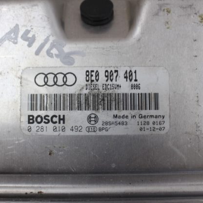 Audi A4/B6 Motorsteuergerät 8E0907401/0281010492 – Bild 3