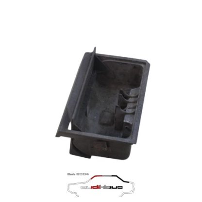 Audi 100/Typ 43 Aschenbecher 431857951