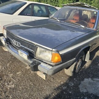 Audi 100/Typ 43 / Bj 77 / 1,6l  / 85 PS / 4 Gang Teile